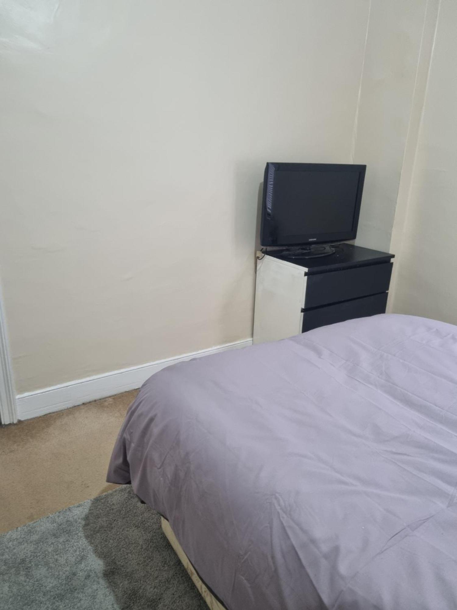 Private In Croydon London Homestay Thornton Heath