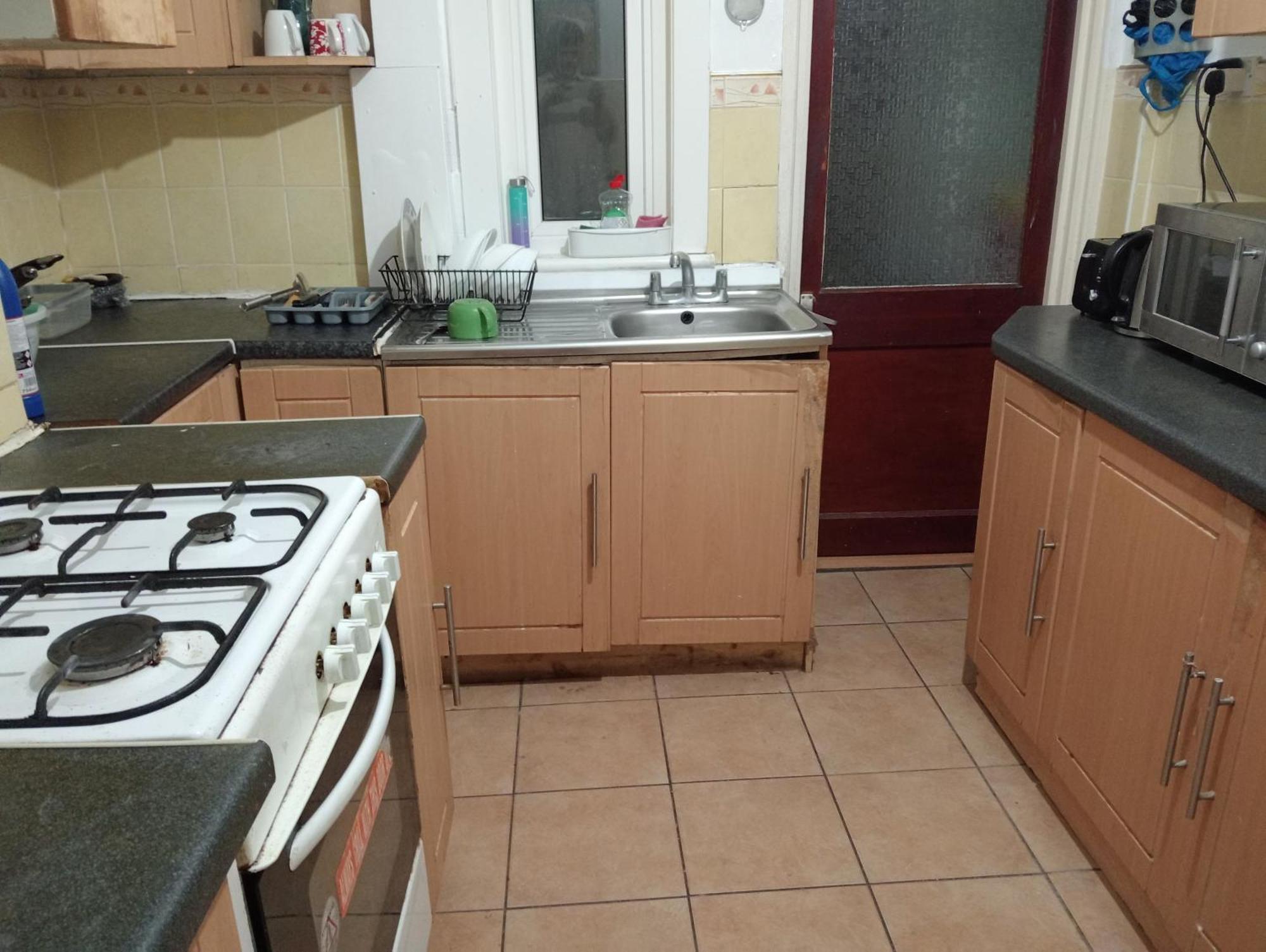 Private In Croydon London * Thornton Heath